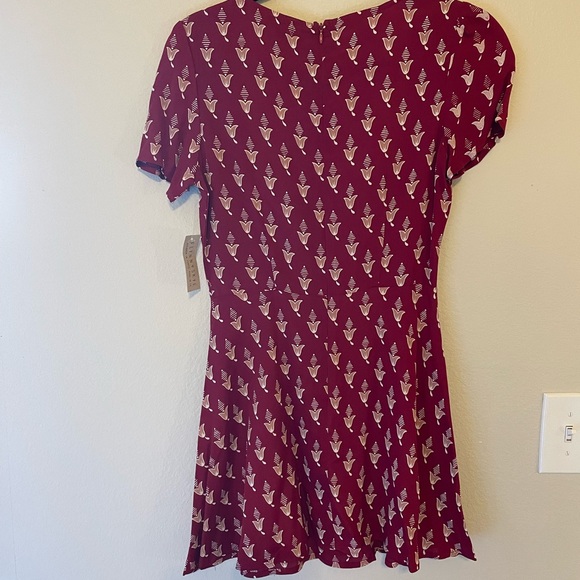 Flynn Skye Square Neck Dress - Picture 3 of 7